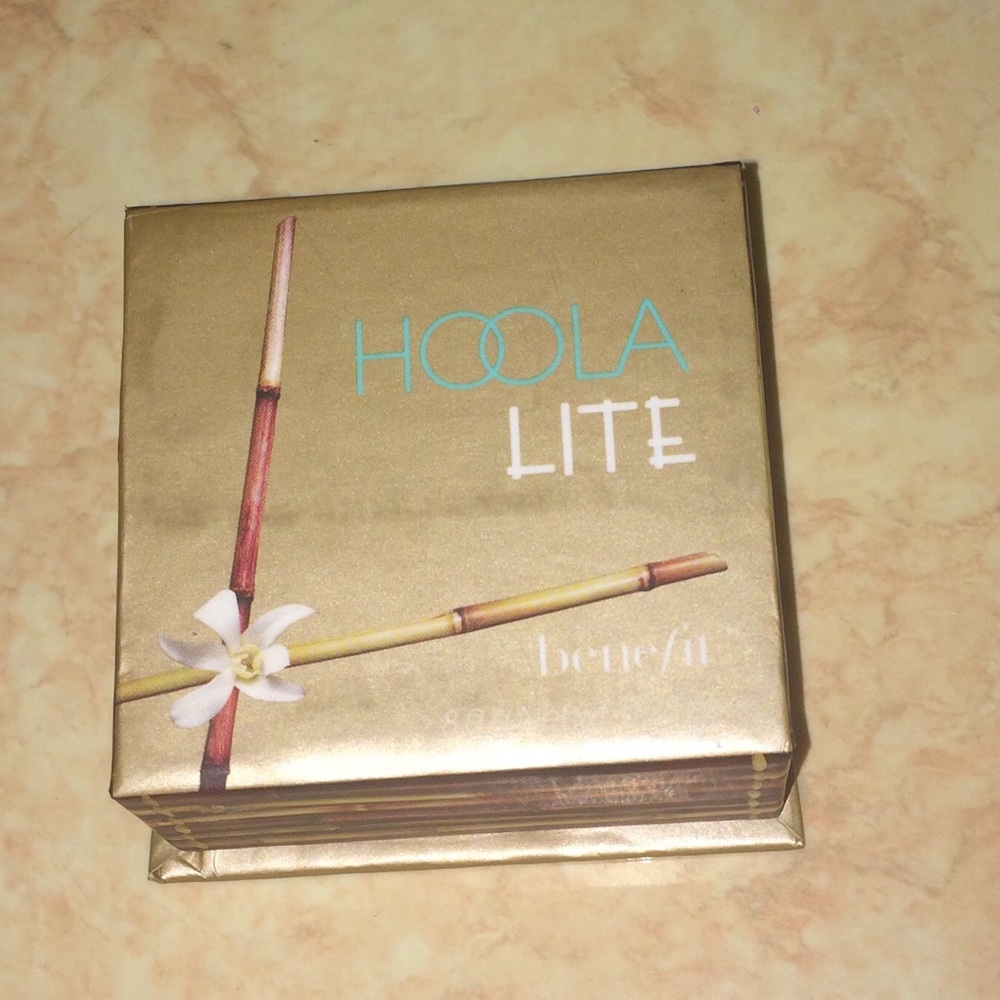 Benefit-Hoola Lite Bronzing Powder